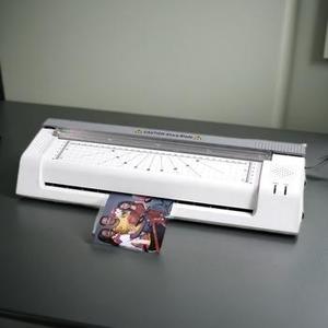 Ảnh Máy tính để bàn nhỏ A3 13 inch <span class=keywords><strong>Laminator</strong></span> với Auto Jam phát hành - Product Image 1
