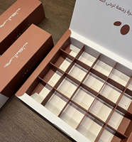 Boîte d'emballage de chocolat haut de gamme de Dubaï avec séparateurs personnalisés pour biscuits, gâteaux et chocolats en gros