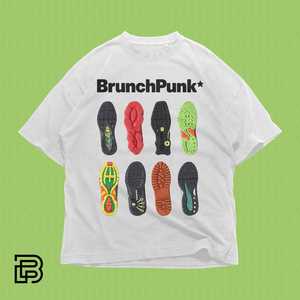 Maglietta con grafica suola di sneaker BrunchPunk, T-shirt estetica streetwear, top di moda urbana - Product Image 3