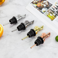 Verseur de vin par gravité pour fournisseur OEM, en acier inoxydable 304, distributeur anti-fuite avec bouchon en silicone et bec verseur automatique pour bar