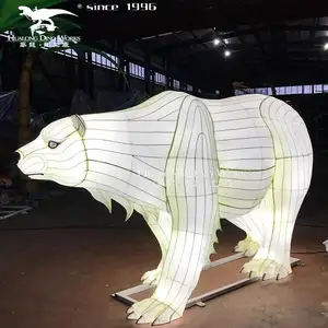新型逼真的丝绸灯笼展示动物造型，用于游乐场装饰
