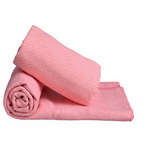 Toalla de Yoga Ecológica Personalizada de Microfibra Antideslizante con Puntos de PVC para Fitness, Venta al Por Mayor - Product Image 3