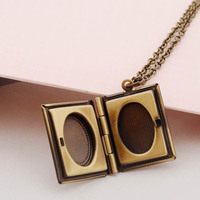 1 pièce Fashion sculpté Style Vintage livre délicat médaillon collier Secret cachette Photo médaillon collier Photos boîte