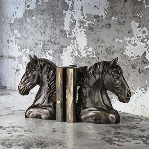 קישוט בצורת ראש סוס עשוי שרף לעיצוב הבית והמשרד, דגם אלגנטי לקישוט מדפי ספרים לחדר עבודה, סלון וחדר שינה - Product Image 3