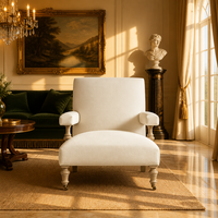 Fauteuil de luxe artisanal avec dossier parfaitement inclinable, accoudoirs et assise rembourrés pour villa et appartement de vacances