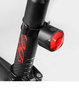 Nuovo arrivo luci per biciclette fanale posteriore con rilevamento del freno intelligente doppia staffa tipo C fanale posteriore per bicicletta ricaricabile USB a lungo raggio