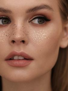 Cosmético impermeable resistente al sudor fiesta cara parche oro plata pecas diseño temporal tatuaje cara pecas - Product Image 5