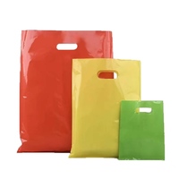 Sacs en plastique personnalisés en PE, sacs à main à quatre doigts, impression de logo personnalisée, sacs découpés sur mesure