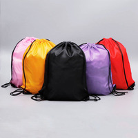 Sac à dos à cordon en polyester imperméable, sac de sport publicitaire tendance pour marathon, sac en tissu à cordon