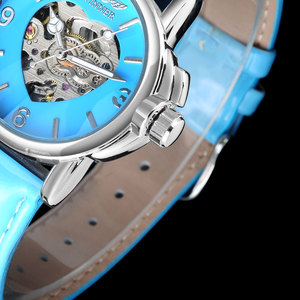 Marca WINNER, relojes de pulsera mecánicos de corazón de esqueleto informales para mujer, pantalla analógica, cinturón de cuero azul cielo, estilo de negocios - Product Image 3