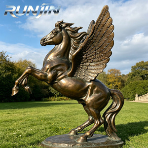 Grande sculpture d'art en métal coulé, Pégase ailé en bronze inspiré de <span class=keywords><strong>la</strong></span> <span class=keywords><strong>mythologie</strong></span> <span class=keywords><strong>grecque</strong></span>, avec dimensions personnalisées pour manoirs et jardins - Product Image 4