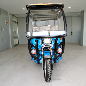 Tricycle électrique fermé de fabrication chinoise avec batterie au lithium 60V et moteur sans balais 1500W <span class=keywords><strong>pour</strong></span> le transport urbain commercial - Product Image 3