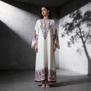 Robe Abaya élégante en polyester imprimé de haute qualité, personnalisée pour les femmes musulmanes, pour les occasions de fête - Product Image 1
