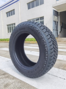 Pneus de voiture PCR neufs et élégants en promotion, importés en conteneur, pneus de voiture d'occasion 235/55R19 pour petites voitures, Chine, personnalisables - Product Image 4