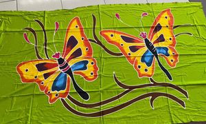 Sarong de mariposa pintado a mano de primera calidad Rayón Diseño tropical Moda Ropa de playa Bali Indonesia Islas de Asia Pacífico - Product Image 2