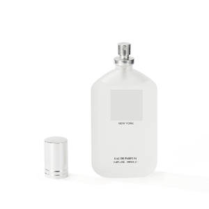 น้ำหอมกลิ่นเผ็ดของผู้ชายน้ำหอมแบบสเปรย์แต่ง15046ยี่ห้อได้ตามต้องการโลโก้ส่วนตัว - Product Image 1