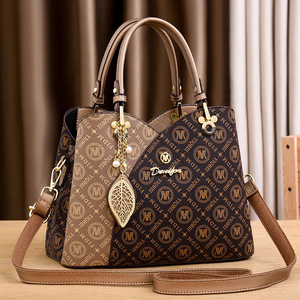 2025 nouveau sac <span class=keywords><strong>à</strong></span> <span class=keywords><strong>main</strong></span> haut de gamme en PU pour femmes <span class=keywords><strong>à</strong></span> la mode tout match grande capacité fermeture <span class=keywords><strong>à</strong></span> glissière épaule sac <span class=keywords><strong>à</strong></span> bandoulière - Product Image 3