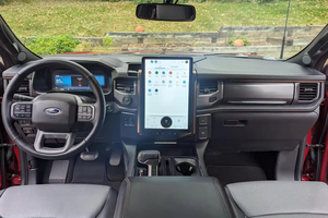 <span class=keywords><strong>Ford</strong></span> F-150 <span class=keywords><strong>Lightning</strong></span> Lariat 2024 Usado, Batería de Rango Extendido, Tracción en las Cuatro Ruedas, Rojo Metálico, Asientos de Cuero Izquierdos, Pantalla Táctil, Faros de Xenón - Product Image 3