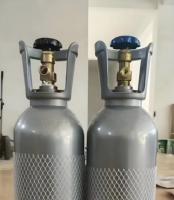 Cilindro de Dióxido de Carbono de 8L Personalizado por el Fabricante con Asa, Adecuado para Aplicaciones Industriales Globales.