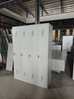 Meubles d'armoire en acier Armoire de rangement à 4 portes en métal avec crochet Armoire de rangement en acier pour salle de sport Étudiant Casier en fer