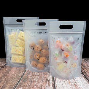 Hot Selling Universal Food Stand Up Pouch Matte Clear UV Waterproof With Handle Plastic Ziplock Packaging Bag For Spices/Cookie