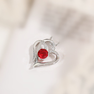 Nuevo collar con colgante de doble corazón para mujer, estilo europeo y americano, collar de alta gama con corazones de circonita de colores. - Product Image 6