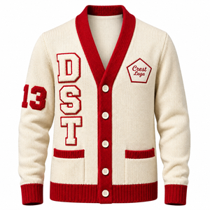 Cárdigan Sorority Rojo con Letras Griegas DST, Cuello en V, Tejido Acrílico, Botones, Transpirable, Manga Larga para Mujer, OEM/ODM - Product Image 1