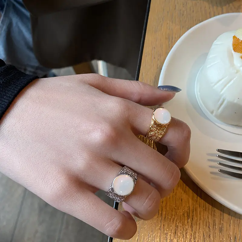 2023 elegante nuevo anillo de ópalo para mujer anillo Irregular de papel de aluminio de estaño anillo de dedo índice de plata y oro