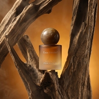 Spray d'ambiance pour la maison au parfum longue durée, design simple et élégant, senteur personnalisée pour la décoration des salons d'hôtel et la parfumerie quotidienne.