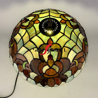 Lampe de table décorative rétro de style européen, en verre Tiffany coloré sur mesure, fabriquée en Chine, vente en gros, soudée à la main
