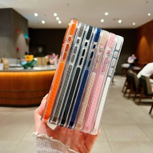 Funda Magnética Duradera con Carga Inalámbrica para iPhone 17 16 Pro Max, Recortes Precisos, Protección Total - Product Image 3