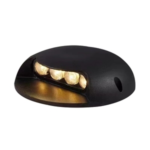 Lumière de chemin extérieure mini <span class=keywords><strong>spot</strong></span> en aluminium moulé sous pression, authentique, ronde, blanc chaud, IP65, avec <span class=keywords><strong>LED</strong></span> intégrées pour aménagement paysager - Product Image 4