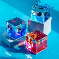 Boule à neige 3D en polyrésine plastique acrylique liquide mouvement cubique presse-papiers Art bureau ornement décor cadeaux Souvenirs
