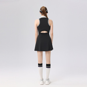 Vestido de tenis de secado rápido con ribetes en contraste, antidesgarros, con almohadillas de sujetador incorporadas y cintura recortada, ideal para correr al aire libre. - Product Image 3