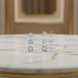 Orecchini a lobo classici in argento 925 con cristallo rotondo taglio brillante e montatura a griffe per l'uso quotidiano da donna - Product Image 2