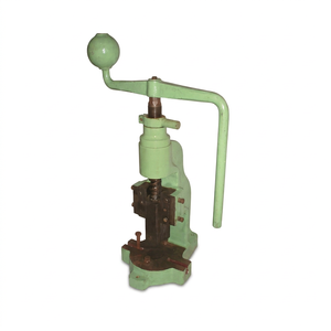 Prensa manual de metal Eagle Hand Fly Press, modelo 60.0156, con mango para grabado de joyas y bricolaje - Product Image 1