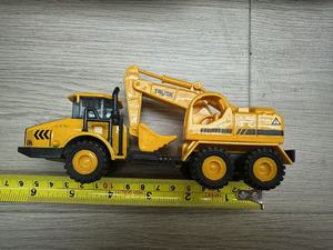 HongWang 1:20 Excavatrice RC en Acier 11 Canaux, Jouet Camion Télécommandé avec Sons Musicaux, Ensemble de Construction, Garantie 1 An - Product Image 4