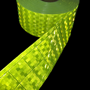 Nastro riflettente in <span class=keywords><strong>PVC</strong></span> giallo 5cm materiali riflettenti ad alta visibilità Non autoadesivo bagliore nel traffico scuro gilet di sicurezza - Product Image 3