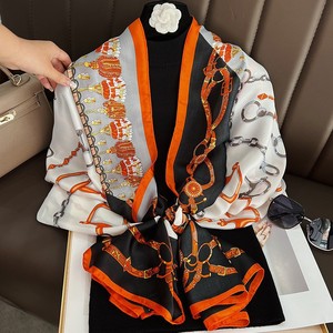 Pañuelo de Seda Chifón de Lujo de 90*180cm, Nuevo Diseño, Suave y Liso, Estampado, Chal Extendido para Mujer, Ideal para la <span class=keywords><strong>Playa</strong></span> o para la <span class=keywords><strong>Cabeza</strong></span> - Product Image 2