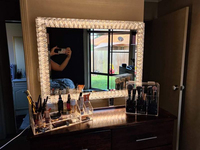 Miroir de courtoisie rectangulaire moderne à LED avec éclairage tactile, cadre en acier inoxydable, design en cristal pour salle de bain