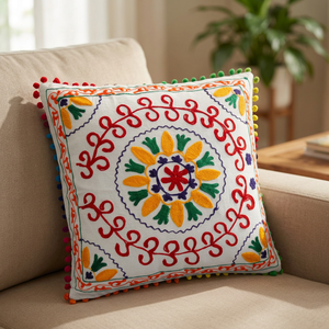 Oreiller carré en coton suzani indien housse de coussin brodée en gros avec prix de gros - Product Image 2