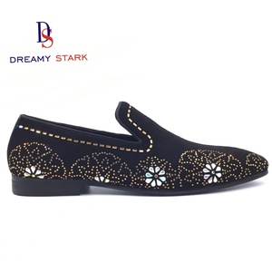 Chaussures de bureau et de carrière à enfiler, faites à la main, de haute qualité, en cuir véritable, légères et confortables, avec design en cristal et diamant, logo personnalisé, collection Printemps - Product Image 3