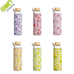 GA5064 bambou de marque privée cool <span class=keywords><strong>bouteille</strong></span> d'eau transparente en <span class=keywords><strong>verre</strong></span> conceptions 1000ml <span class=keywords><strong>1</strong></span> <span class=keywords><strong>litre</strong></span> avec manchon en silicone - Product Image 1