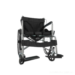 Silla de Ruedas Manual Tianjin Kangli 1050mm Negra con Pasamanos Fijos y Neumáticos Sólidos, Ayuda de Movilidad para Personas Mayores - Product Image 3