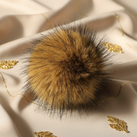 Balle en fourrure de lapin résistante aux griffures pour chat, jouet interactif en peluche pour chatons, idéal pour l'intérieur, divertissement toute saison