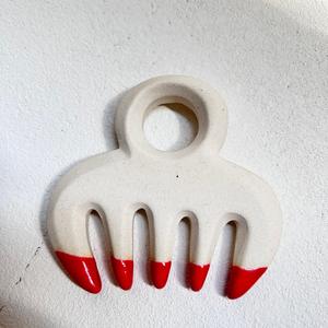 Peine de cerámica Gua Sha para masaje del <span class=keywords><strong>cuero</strong></span> <span class=keywords><strong>cabelludo</strong></span>, guasha de cerámica con cabeza, masajeador para aliviar el <span class=keywords><strong>dolor</strong></span> de meridianos, cepillo para el cabello - Product Image 5