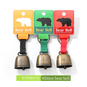 Vite in metallo campana di orso in ferro per l'alpinismo all'aperto zaino in fettuccia appeso con fischietto - Product Image 2