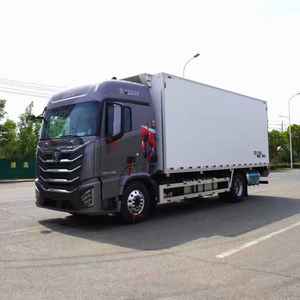 Camion frigorifique de 6,8 mètres, moteur diesel de 351 à 450 ch, transmission automatique, normes d'émission <span class=keywords><strong>Euro</strong></span> 5, capacité de charge de 31 à 40 tonnes - Product Image 1
