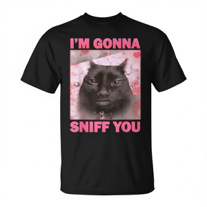 Camiseta con meme de gatos 'I'm Gonna Sniff You Brainrot' para mujeres y hombres - Product Image 2