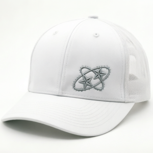Gorra de camionero de 6 paneles con bordado personalizado, construcción de alta calidad, elegante y cómoda, visera curva, ideal para actividades al aire libre. - Product Image 2
